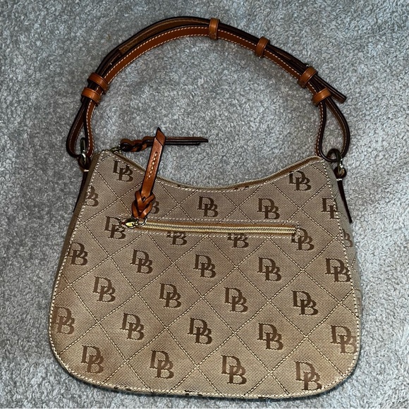 Dooney & Bourke Maxi Quilt Small Kiley Hobo - Picture 4 of 9